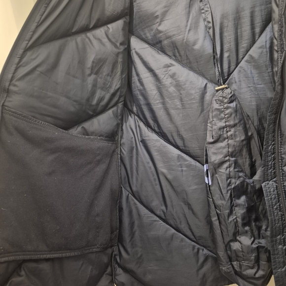 Navy Puffer Jacket - Picture 3 of 7